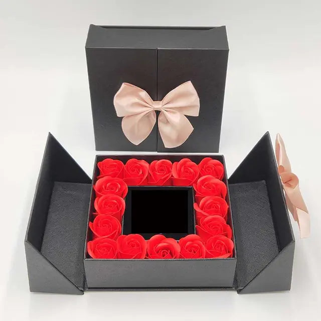 Luxe Love & Roses Box